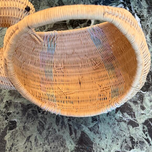 Vtg  Whitewash Wicker Woven Basket with Handle Swan Goose Bird Decor Planter - Picture 5 of 9